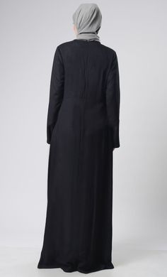 A perfect wardrobe piece for minimalistic style Simple and classy details Round neck Includes both side pockets Front with neck patch with delicate handwork Full Sleeves FABRIC:Rayon CARE: Machine wash cold Abaya With Pockets, Minimalistic Style, Mens Items, Abaya Dress, Perfect Wardrobe, Embroidered Jacket, Hand Work, Full Sleeves, Womens Tunics