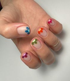 Cute Nails Easy Short, Cavetown Nails, Simple At Home Nail Ideas, Simple Nail Designs Summer 2024, Nail Art Natural Nails, Fun Nail Art, Hippie Nails, Short Gel Nails, Simple Gel Nails