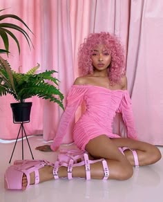 Pink Hair Photoshoot, Nyane Lebajoa Outfits, Hair Photoshoot, Pink Everything, Girl Y2k, Trendy Hair Color, All Pink, Pink Vibes