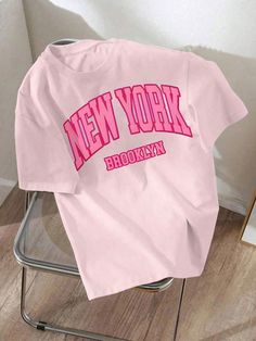 Pink Shirt Aesthetic, Men's Tshirt Design, New York Brooklyn, Rose Bonbon, Cute Sneakers, Pink Collar, Pink Collars