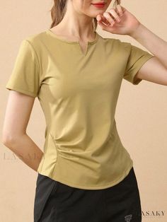 Lasaky - Stylish and Fitted Short Sleeve Athleisure Yoga Top - Ideal for Sports and Fitness Activities Fitness Activewear, Hip Clothes, Yoga Shirt, Yoga Top, Compression Shirt, Sleeves Clothing, Fitness Activities, Yoga Shirts, Slim Fit Shorts