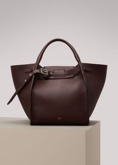 Celine Big Bag, Celine Brand, Celine Women, Modern Handbag, My Style Bags, Luxury Contemporary, Swag Bag, Parisian Fashion, Bags Luxury