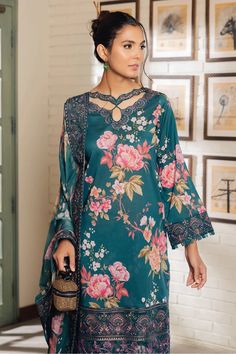 Latest Floral Printed Dresses Designs 2023 by Nureh Collection Gala Designs For Kameez, Neck Designs For Women, Kurti Neck Designs Latest Fashion, Flower Dress Design, Printed Kurti Designs, Lawn Dresses, Gala Design, Printed Embroidery, Arabic Henna