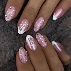 Super Cute And Stylish Ships In 5-10 Business Days Simple Bling Nails, Christmas Nails Bling, Christmas Nails With Rhinestones, Glam Christmas Nails, Christmas Nail Ideas Short, Bling Christmas Nails, White Holiday Nails, Nails French White, White Winter Nails