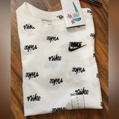 Nwt Boys Size S Boys Tank Tops, Kids Tank Tops, Nike Shirt, Nike Tank, Best Tank Tops, Nike Tank Tops, Yoga Tank Tops, Womens Workout Outfits, Navy Shirt