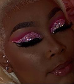 Makeup Looks Birthday, Makeup Looks Pink, Cowgirl Makeup, Sweet 16 Makeup, Pink Glitter Makeup, Eye Makeup Glitter