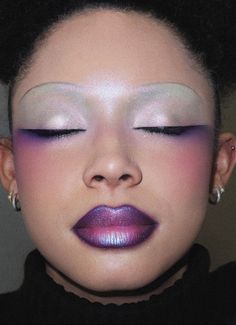 Avant Garde Makeup Black Women, Funky Makeup, Purple Lipstick, Smink Inspiration, Alternative Makeup, Cool Makeup Looks, Ethereal Makeup, Unique Makeup, Dope Makeup