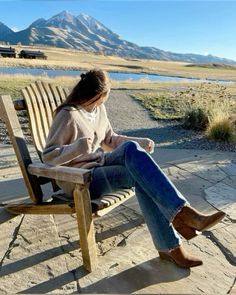 Ranch Outfits, Traje Cowgirl, Casual Dinner Outfits, Latina Outfits, Farm Clothes, Looks Country, Skandinavian Fashion, Cowgirl Aesthetic