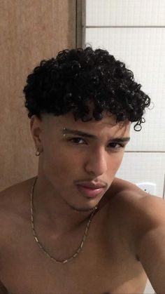 Curly Taper Fade, 3c Curly Hair, Taper Fade Curly Hair, Puffy Hair, Black Hair Cuts, Curly Hair Fade, Mens Haircuts Short Hair, Men Haircut Curly Hair, Medium Curly Hair Styles