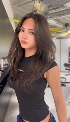 Hair Color Layered Hair, Color Layered Hair, Asian Brown Hair, Asian Hair Dye, Asian Long Hair, Hair Color Asian, Ash Brown Hair Color, Effortless Waves, Ash Brown Hair