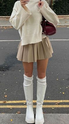 Rok Outfit, Cold Outfits, Paris Outfits, White Boots, Looks Chic, 가을 패션, Autumn Outfit, Outfit Inspo Fall