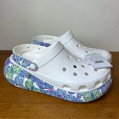 Crocs New Adult Classic Crush Butterfly Clog Mens Size 11 New With Tags Casual White Platform Clogs, Casual White Clogs With Removable Insole, White Platform Clogs In Synthetic Material, White Synthetic Clogs With Removable Insole, Butterfly Crocs Shoes, Light Purple Crocs, Crocs Butterfly, Special Edition Crocs, Crocs Crush Clog