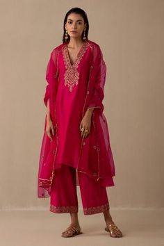 Shop for Sureena Chowdhri Magenta Silk Chanderi Inayat Kurta Palazzo Set for Women Online at Aza Fashions Sureena Chowdhri, Kurta Palazzo Set, Organza Embroidery, A Line Kurta, Palazzo Set, Pink Tunic, Organza Dupatta, Suit Designs, Kurta Designs