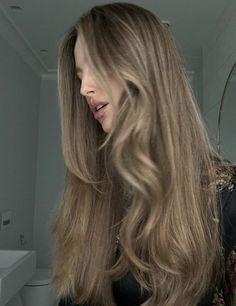 Style My Hair, Good Hair Day, Long Hair Cuts, Aesthetic Hair, Hair Day, My Hair, Wavy Hair, Healthy Hair