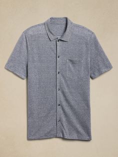 We reimagined our signature pique polo as a resort shirt using a luxurious linen fabric, one we love for its beautiful texture and its ability to stay cool and crisp even in heat and humidity.  Standard fit.  Point collar and button front.  Chest pocket.  Straight hem.  Standard fit.  Short sleeves.  Hip length.  Model: Size M, 6'2" (188cm). Resort Shirt, Mens Short Sleeve Shirt, Luxury Linen, Beautiful Textures, Stay Cool, Hip Length, Chest Pocket, Linen Fabric, Short Sleeve Shirt