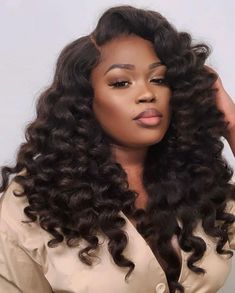 Wand Curls On Natural Hair, Chloe Core, Natural Hair Pictures, Photoshoot Hair, Future Hairstyles, Natural Wedding Hairstyles, Shaved Side Hairstyles, Blonde Bob Wig, Makeup Board