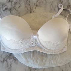 Fresh White Auden Bra Size 32d Elegant White Stretch Bra, Elegant Padded Bra For Spring, Elegant Strapless Bra For Spring, Elegant Spring Push-up Bra, Elegant White Strapless Bra, 32d Bra, Bra Sizes, Women's Intimates, Bra