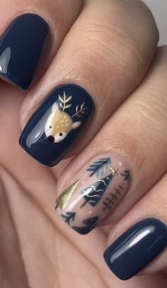 Skunk Nail Art, Nails With Deer Design, Thanksgiving To Christmas Transition Nails, Simplistic Nail Ideas, Antler Nails Design, Cottagecore Nail Designs, Fall Animal Nails, Deer Nails Designs, Lapland Nails