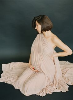 Studio Maternity Shoot, Pregnancy Belly Photos, Pregnancy Photos Couples, Belly Photos, Beautiful Pregnancy, Maternity Photoshoot Poses, Studio Photoshoot, Pregnant Belly