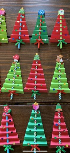 Xmas Crafts Kids, Easy Holidays Crafts, Christmas Craft Ideas, Preschool Christmas Crafts, Christmas Arts And Crafts, Handmade Christmas Crafts, Pencil Christmas Tree, Christmas Themes Decorations, Paper Christmas Tree