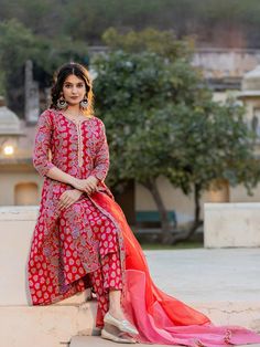 This 3-piece set includes pink floral print anarkali kurta has round-neck with thread detailing, 3/4th sleeves, flared hem, calf length teamed with printed trouser pant with single pocket & slip on waistband and an organza dupatta. Washing instructions state to hand wash. The model wearing the size small is 5'8 in height. 3 Piece Set Color-Red Suit Fabric- Cotton Dupatta Fabric-Organza Work - Floral Print detailing Neck - Round Neck with Thread Detailing Sleeves - 3/4th sleeves Length-Calf Lengt Floral Print Anarkali, Anarkali Kurta, Cotton Dupatta, Red Suit, Organza Dupatta, Anarkali Suit, Suit Fabric, Thread Work, Suit Set