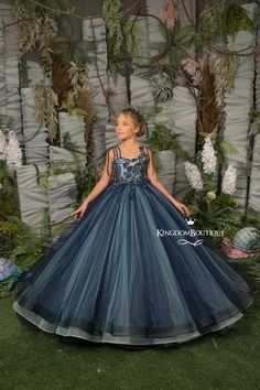 Navy Blue Flower Girl Dresses, Peach Flower Girl Dress, Purple Flower Girls, Dress For Special Occasion, Purple Flower Girl Dress, Kid Outfit, Outfit Female, Flower Girl Dresses Blue, Wedding Party Bridesmaid