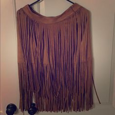 This Skirt Is So Fun! Wear It To A Country Concert Or Dress It Up For A Costume Super Soft And Stylish! You’ll Have So Much Fun With This Addition. Casual Fringe Skirt For Fall, Chic Brown Fringe Skirt, Brown Fringe Mini Skirt, Black Pleated Mini Skirt, Floral Skater Skirt, Puffy Skirt, Black Skort, Denim Skirt Women, Floral Mini Skirt