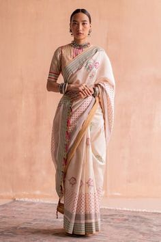 Designer Clothing for Mens | Designer Menswear Collections - Aza Fashions Indian Block Print Fabric, Saree Painting Designs, Chanderi Saree, Block Print Saree, Modern Saree, Saree For Women, Print Saree