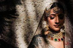 Jewellery completes a woman’s look… The post 5 Tips for Selecting Wedding Jewellery appeared first on Candy Crow. Unique Bridal Jewelry, Bride Attire, Kundan Jewellery Set, Indian Bridal Jewellery, Designer Silver Jewellery, Bridal Jewellery Design, Bridal Poses, Silver Jewellery Indian, Bridal Photoshoot