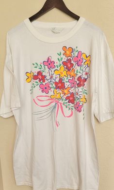 Vintage 90s bouquet shirt One Size Oversized Retro Shirt For Spring, Vintage Multicolor Spring T-shirt, Vintage Oversized Shirt For Spring, Oversized Vintage Shirt For Spring, Graphic Tees Women, Womens Clothing Tops, Graphic Tees, Etsy Accessories, Bathing Beauties