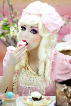 Makeup Stitches, Pastel Pastries, Doll Makeup Look, Alice Makeup, Blue Pallet, Platinum Wig, Doll Cosplay