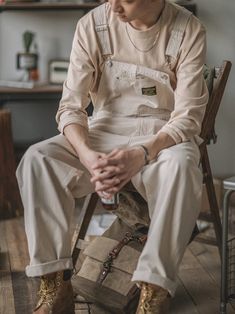 Overalls are synonymous with workwear.These ones are cut from cotton in a classic brown hue, then detailed with all those workshop-ready features like an array of pockets, a hammer loop and adjustable straps at the front. Cream Overalls, Retro Overalls, Khaki Overalls, Casual Pieces, Men's Overalls, India And Pakistan, Waist Length, Khaki Green, Long Pants