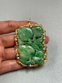 Vintage Carved Jade and Pearl 14K Gold Frame Pendant/Brooch | eBay Jade Jewelry Design, Jade Jewellery, Pendant Brooch, Carved Jade, Jade Carving, Jade Jewelry, Pearl Pendant, Vintage Watches, Gold Frame