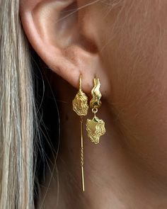 Loading... Ancient Roman Jewelry, Earring Inspo, Roman Jewelry, Bangles Jewelry Designs, Stylish Earring