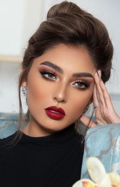 Prom Makeup For Brown Eyes, Makeup Cantik, Sultry Makeup, Maquillage On Fleek, Wedding Eye Makeup, Red Lipstick Makeup, Wedding Makeup For Brown Eyes, Red Dress Makeup