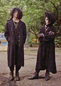 80 Goth Fashion, 80s Goth Fashion Women, 80s Trad Goth Men, 80s Goth Fashion, Trad Goth Fashion, Gothic Subculture, Goth Outfit Inspo