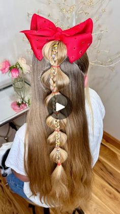 Kids Bubble Braid, Braid On Top, Bubble Hairstyle, Half Up Hairstyle, Easy Little Girl Hairstyles, Bubble Braid, Top Braid, Kids Bubbles, Pigtail Braids