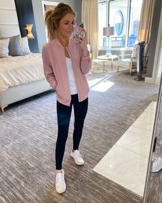 Comfy Outfits For Work, Spirit Week Outfits, Leggings Outfit Fall, Athletic Clothes, Legging Outfits, Lazy Day Outfits, Athleisure Outfits, Cute Comfy Outfits, Workout Outfits