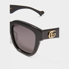 *feminine squared shape in acetate chacacterized by bold volumes and strong Personality Gucci Gg0998s Eye/bridge/temple (in mm): 52-21-145 Eyewear style: Rectangle Acetate 100% UVA/UVB protection Made in Italy Gucci Acetate Wayfarer Sunglasses, Gucci Wayfarer Acetate Sunglasses, Luxury Acetate Sunglasses With Square Frame, Designer Rectangular Acetate Sunglasses, Trendy Gucci Acetate Sunglasses, Modern Gucci Acetate Sunglasses, Modern Gucci Sunglasses In Acetate, Chic Square Frame Acetate Sunglasses, Luxury Square Sunglasses With Gradient Lenses