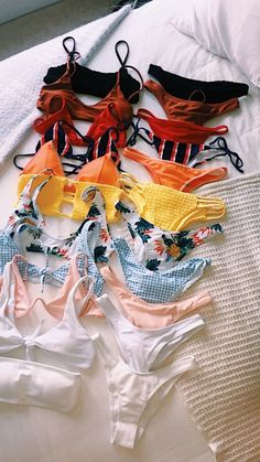 Look 80s, Summer Bathing Suits, Cute Bathing Suits, Summer Bikinis, Cute Swimsuits, Summer Suits, Cute Bikinis, Swim Suit, Summer Vibes