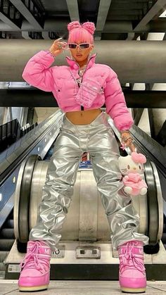 Baddie Pink Outfits Party, Vaporwave Clothing, Pakaian Hipster, Looks Rihanna, Look Festival, Instagram Baddie, Tomboy Outfits