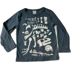 Crewcuts Size 2 Long Sleeve Graphic Top/Tee Shirt Paleontologist on Back Dinosaur Graphics on Front Unisex Pit to Pit: 12 in Length: 16 in Graphic Long Sleeve Tees, Dinosaur Clothing, Dinosaur Clothes, Reference Clothes, Dinosaur Tshirt, Dinosaur Outfit, Dinosaur Shirt, Grey Long Sleeve Shirt, List Ideas