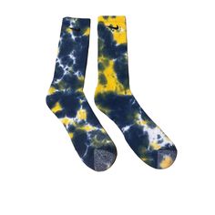 This listing is for  Extra Large  Size Men's 12-15 / Women's 13+ You are purchasing 1 Pair of Hand Dyed Nike Everyday Cotton Crew Socks * They are 67% Cotton 30% Polyester, 2% Spandex, 1 % Nylon * No two pair will ever be the same. Actually, no two socks will actually be the same. * You can of course custom order anything you like! Please be aware custom order do take some extra time depending on stock. * All items are dyed with professional Procion MX cold water dyes.  These dyes last a very long time. No Rit dye here.  * all sizes available! Casual Yellow Socks For Stocking Stuffers, Camp Socks, Rit Dye, Casual Socks, Cotton Socks, Socks And Hosiery, Stocking Stuffer, Crew Socks, Hosiery