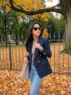 Ladies Navy Blazer Outfit, Business Casual Jeans And Blazer, Styling A Blue Blazer, Women Blue Blazer Outfit, Blue Blezars Outfit, Navy Blue Blazer And Jeans Outfit, Navy Tweed Blazer Outfit Women, Navy Plaid Blazer Outfit Women