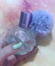 Ariana Grande - New fragrance - Moonlight Ariana Grande Perfumes, Ariana Merch, Ariana Perfume, Ariana Grande Fragrance, Ariana Grande News, Business Nails, Ariana Grande Perfume, Summer Perfume, Ariana Grande Style