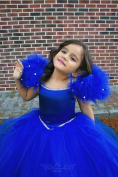 Royal Blue Birthday Dress, Blue Birthday Dress, Simple Flower Girl Dresses, Pink Girl Birthday Party, Royal Blue Party, Fancy Birthday, Blue Flower Girl, Dress Patterns Diy