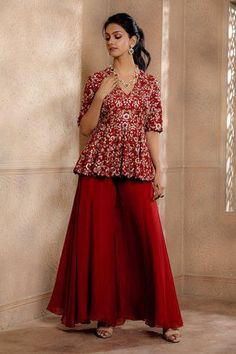 Shop for OMANA BY RANJANA BOTHRA Zareen Flower Embroidered Peplum Top And Sharara Set for Women Online at Aza Fashions Peplum Top Outfits Indian, Peplum And Skirt, Top And Sharara Set, Organza Frocks, Peplum Top Outfits, Raw Silk Embroidery, Silk Sharara, Red Peplum Tops