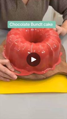 a video demonstrating how to make a chocolate bundt cake with fondant icing