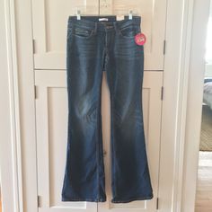 Nwt Bongo Flared Jeans, Size 5 Medium-Dark Wash Flare Cut Hem Bongo Jeans, 7 Jeans, Navy And Khaki, Satin Pants, Flare Leg Pants, Juniors Jeans, Flared Jeans, Jeans Color, Flare Pants