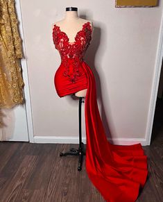 Red Beaded Appliques Prom Dresses With Train Mermaid Train Prom Dresses, Pretty Homecoming Dresses, Prom Dress With Train, Birthday Dress Women, Red Homecoming Dresses, Sweetheart Prom Dress, Cocktail Gowns